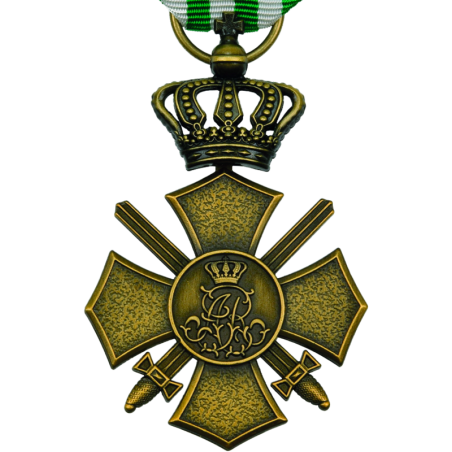 Sachsen Königreich Ehrenkreuz mit Schwertern und Krone