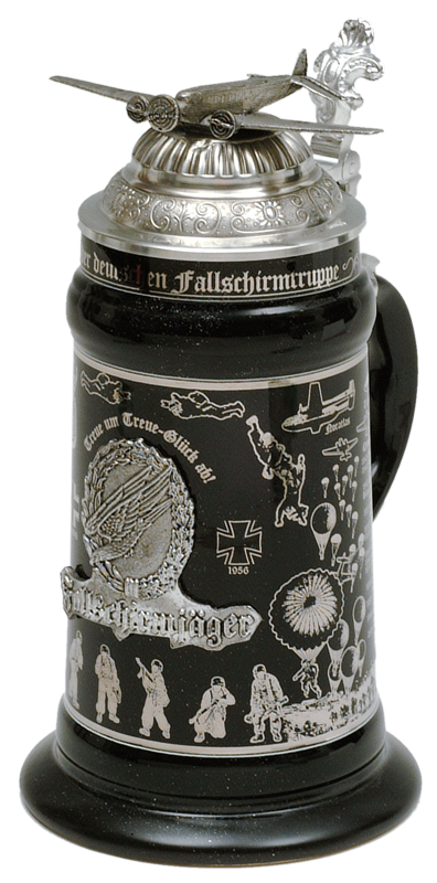 Porzellankrug „Deutsche Fallschirmjäger“