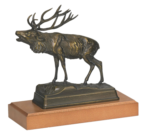 Hirsch Bronzereplik auf Holzsockel Höhe: 21 cm