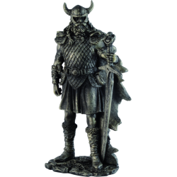 "Wikinger" mit Helm und Schwert