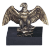 "Sitzender Adler"